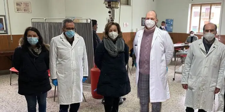 Lamezia, ieri somministrati circa 120 vaccini ai soggetti “over 80” nei locali dalla parrocchia Beata Vergine del Carmine