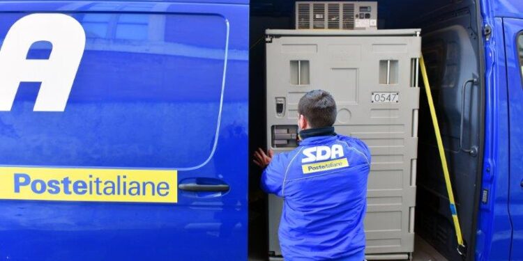 In arrivo i vaccini “Moderna” tramite Poste Italiane anche a Lamezia Terme