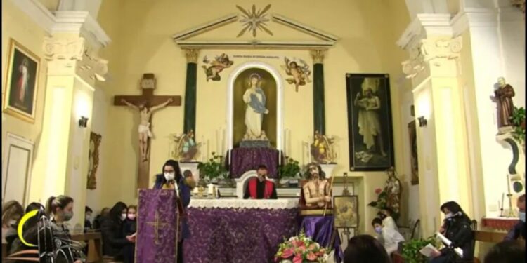 Simeri Crichi: Via Crucis per gli ammalati e il personale sanitario