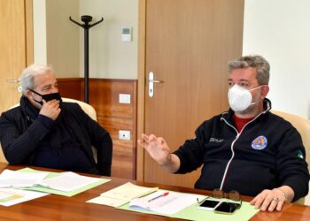 Covid: soggetti vulnerabili, parte vaccinazione per conviventi e accompagnatori