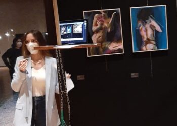 La pittura sfida l’online, la mostra da Villorba (TV) di Kristina Kurilionok curata da Maria Rosaria Gallo originaria di Colosimi