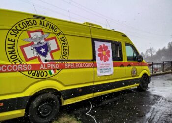 Attivazione Polo Vaccinale a Spezzano della Sila. Presente anche il Soccorso Alpino e Speleologico Calabria