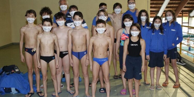 Lamezia Terme, Nuoto: grande successo per l’Arvalia Lamezia ai XII campionati italiani esordienti A e B