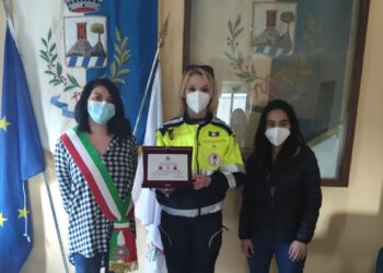 A Sellia si distribuiscono uova di Pasqua a bambini e ragazzi