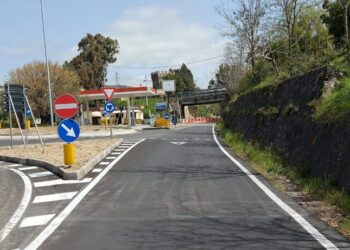 Marcellinara, strada chiusa il sindaco: “La Provincia ci dica se interviene”