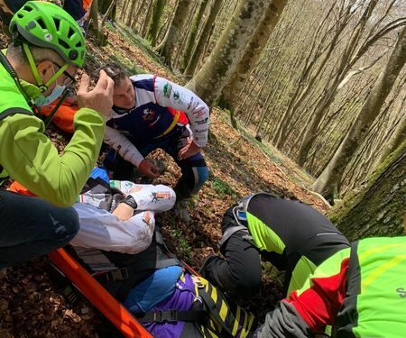 Soccorso alpino speleologico Calabria salva un motociclista di San Vincenzo La Costa (CS)
