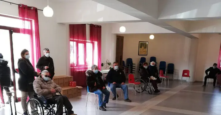 Soveria Mannelli, vaccinati al Santuario di Fatima persone fragili e ragazzi diversamente abili
