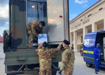 Poste Italiane, domani e sabato altri 35mila vaccini Astrazeneca e Moderna in arrivo a Cosenza