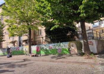 Lamezia, un murales per dire no alla violenza di genere: pari dignità fra uomo e donna