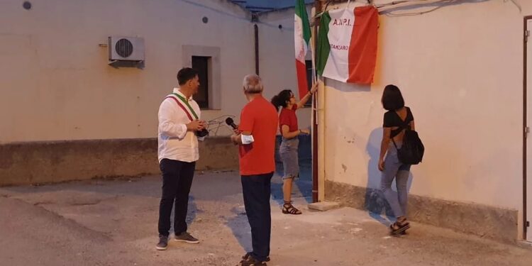 Cropani, rinnovata targa dedicata ad Alcide Cervi