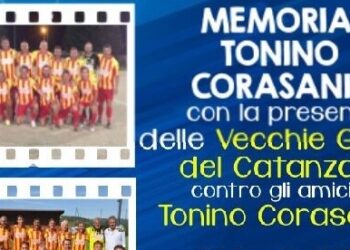 Davoli, le “vecchie glorie” del Catanzaro fanno gol per Tonino Corasaniti