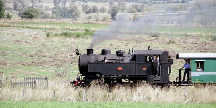 Riparte il 24 luglio il viaggio del treno storico tra i monti della Sila