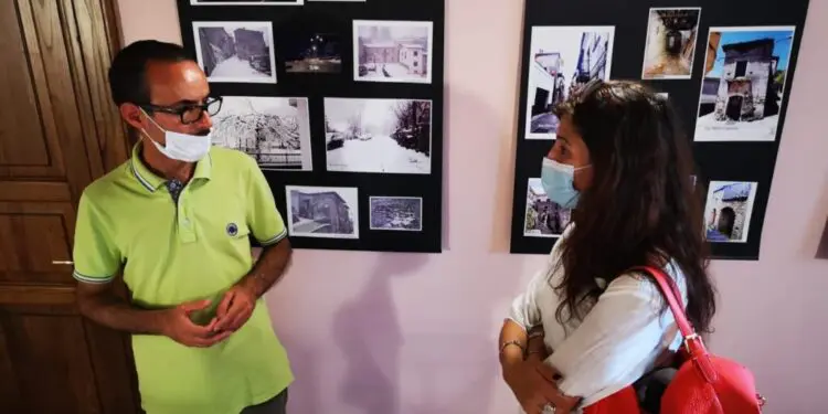 “Grimaldi, i giorni, la gente” la mostra fotografica registra l’interesse dei visitatori