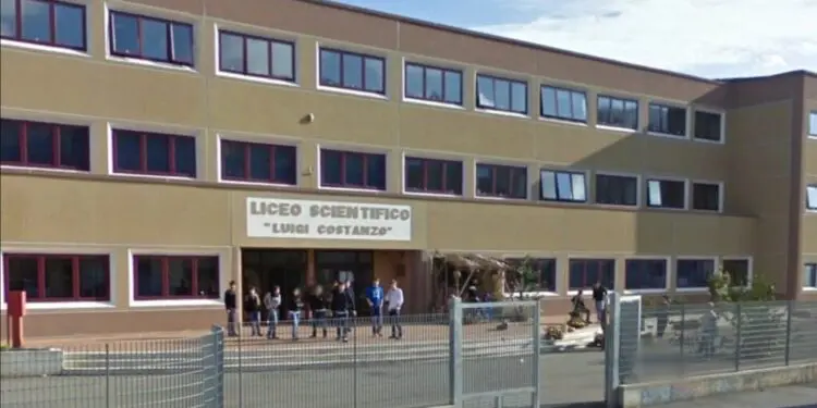 IIS Costanzo e dimensionamento scolastico: il problema approda anche in Parlamento