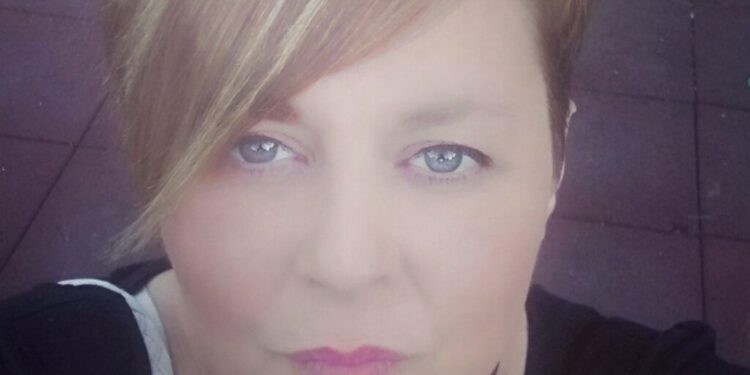 Le fiabe come racconto di vita: Raffaella Pascuzzi e la sua “Polvere di stelle”