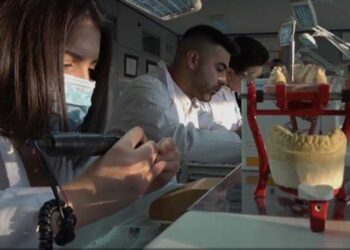 All’IIS Petrucci-Ferraris-Maresca protesi dentarie gratuite per i meno abbienti