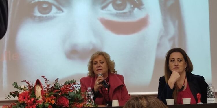 Soveria Mannelli svolto incontro sul “25 Novembre”: Una metà di cielo offesa e ammazzata