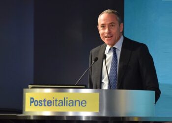 Poste Italiane, il postino porterà a casa i decoder ai pensionati meno abbienti