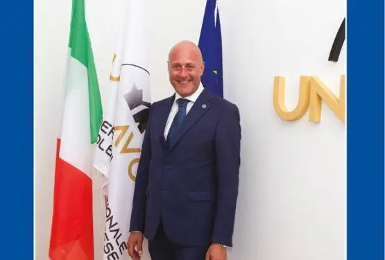 Natale, feste all’insegna delle restrizioni e dei controlli a tappeto
