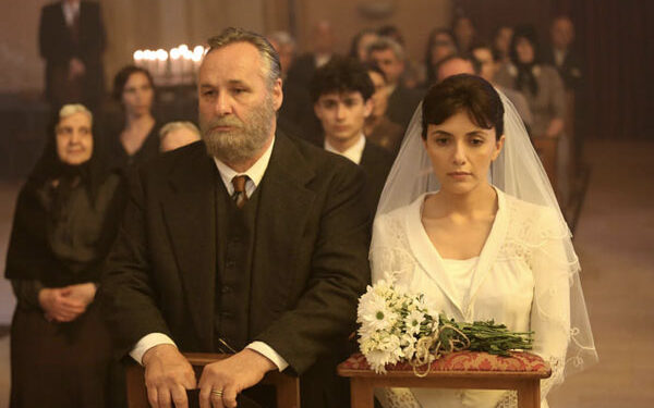 “Tirullalleru llalleru llallà, sta calabrisella murire mi fa” e gli stereotipi della Calabria duri a morire