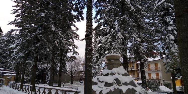 Camigliatello. Un comitato per la “Casa di comunità Silana” / Una miriade di adesioni per l’iniziativa