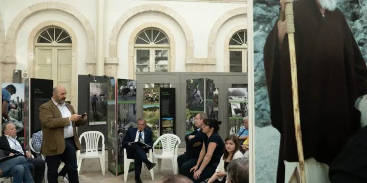 Antropologia culturale in mostra in Puglia: la Cineteca della Calabria va in trasferta