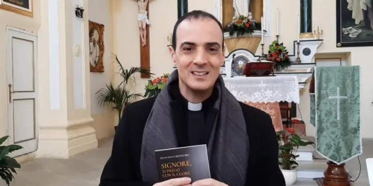 Simeri Crichi, Lo sguardo di Gesù è in testa alla classifica dei libri di religione più venduti