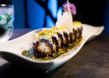 Cosenza, al ristorante Boa Sorte l’estate è “Solo nero/Black Hawaiian”