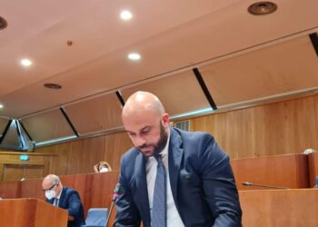 Pierluigi Caputo: Nessun limite all’agrofotovoltaico. Nella proposta variante alla legge urbanistica superato il vincolo del 10%”