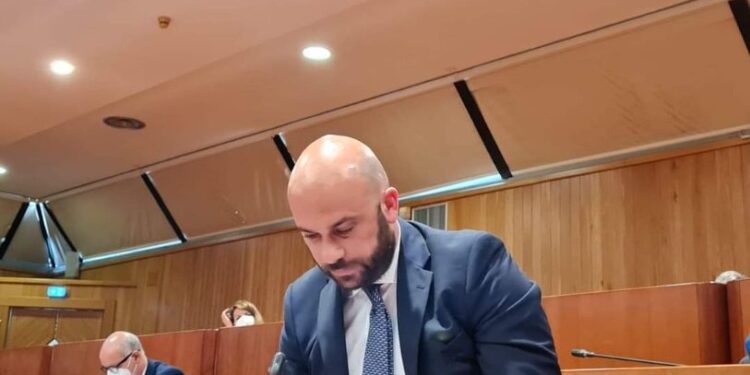 Pierluigi Caputo: Nessun limite all’agrofotovoltaico. Nella proposta variante alla legge urbanistica superato il vincolo del 10%”