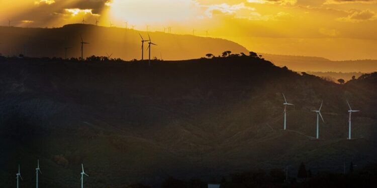 L’istmo dei cento calvari (Marcellinara). Don Chisciotte e i mulini a vento… in una foto di Antonio Renda
