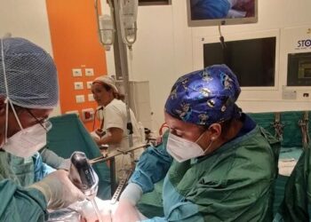 Cosenza, intervento chirurgico innovativo per tumore dell’intestino