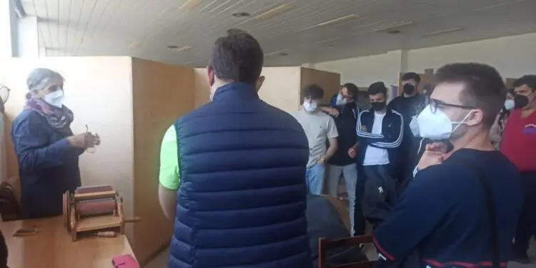 In visita alla sede ARSAC gli alunni dell’Agrario di Savutano dell’IIS COSTANZO di Decollatura