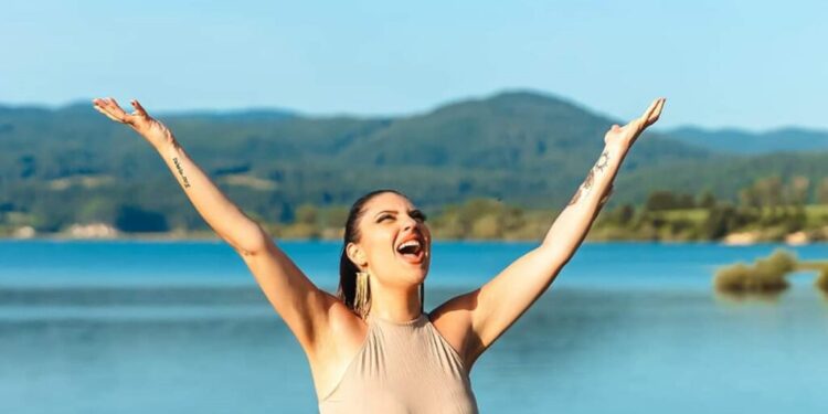 “You’re the Light (of the World)”, il videoclip dell’artista calabrese Antea, girato nel Parco Nazionale della Sila