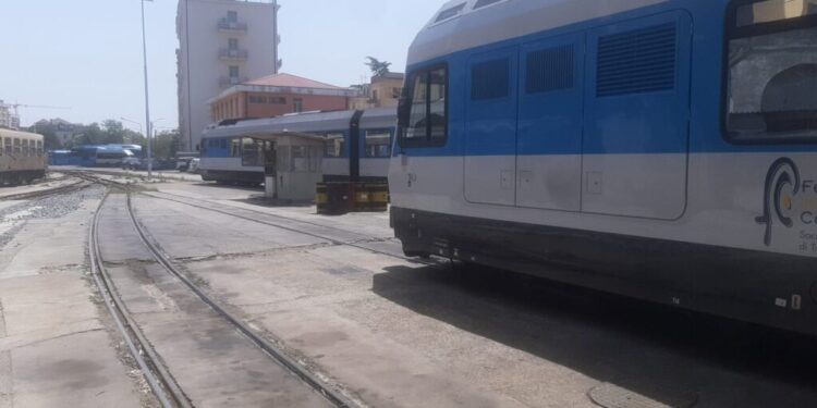 Ferrovie della Calabria orari corse: Soveria Mannelli-Catanzaro e Rogliano-Cosenza