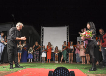 “Donne sotto le stelle”, la bellezza dell’unicità: il grande evento firmato Sara Pane