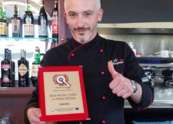 Food experience in pasticceria del gastronomo con il baffo Piero Cantore