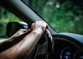 Auto: cos’è un cannotto di sterzo e come garantisce sicurezza?