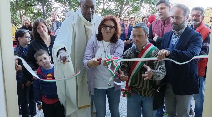 Pentone, inaugurato un Centro di aggregazione tra generazioni