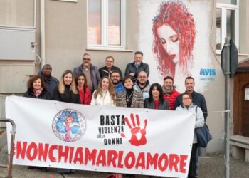 Carlopoli, per la giornata internazionale contro la violenza sulle donne si è svolta l’iniziativa “Mi chiama amore…”