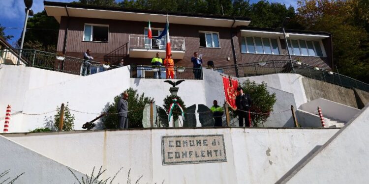 ll Comune di Conflenti ricorda i caduti e dice “no” alla guerra