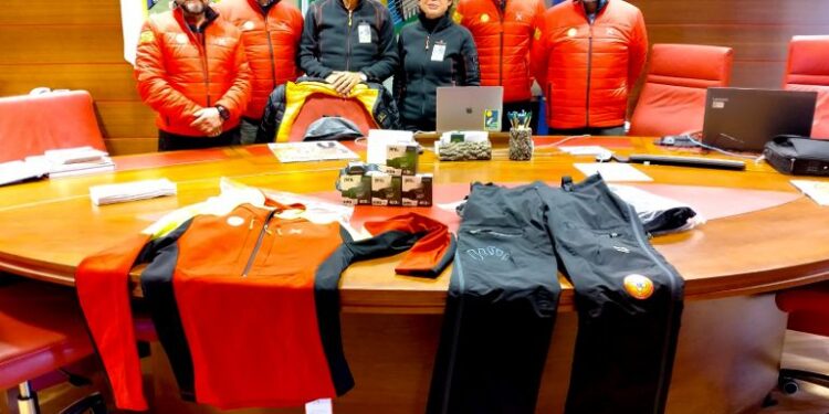 Al Soccorso alpino materiale tecnico dal parco nazionale della Sila