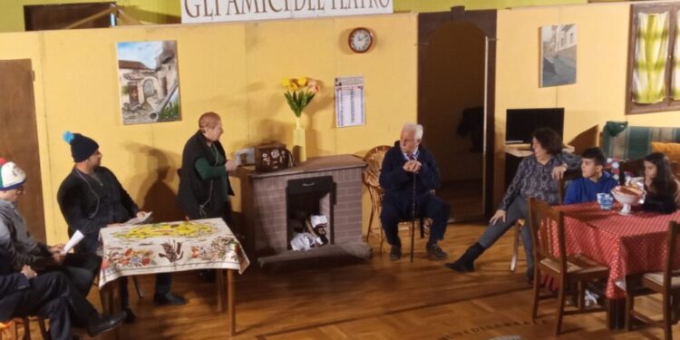 Sersale, grande successo per “Gli amici del teatro”