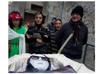 Farza di Carnevale a Tiriolo riproposta (VIDEO) la recita dialettale tradizionale