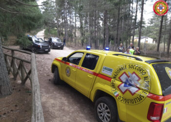 Luzzi, cade in burrone. Salvato dal Soccorso alpino Calabria