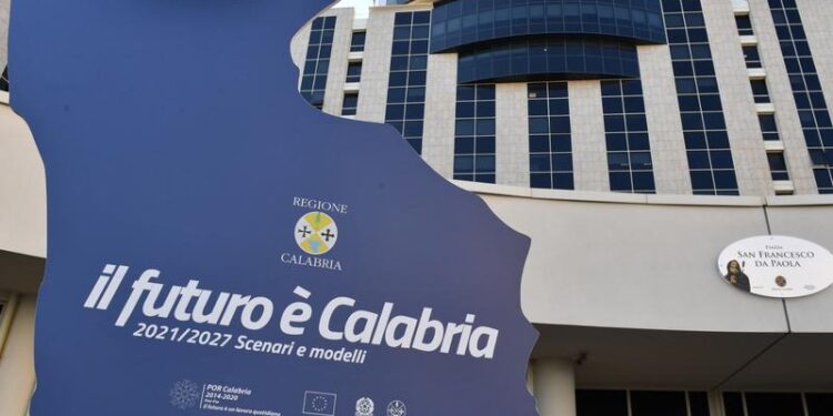 Istituzionalizzati per la prima volta gruppi folkloristici calabresi