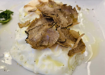 “Abbinando”… uova e tartufo con lo chef Piero Cantore