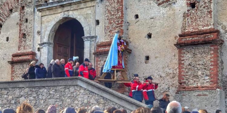 Petronà, grande partecipazione alla processione della Madonna del Voto