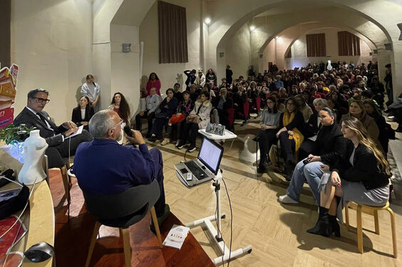 Lamezia, il designer Giulio Iacchetti ha chiuso l’edizione 2023 de “Il Sabato del Villaggio”