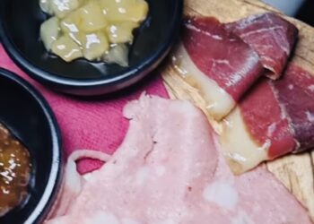 Momenti di gusto con lo chef Piero Cantore: tagliere di salumi di selvaggina